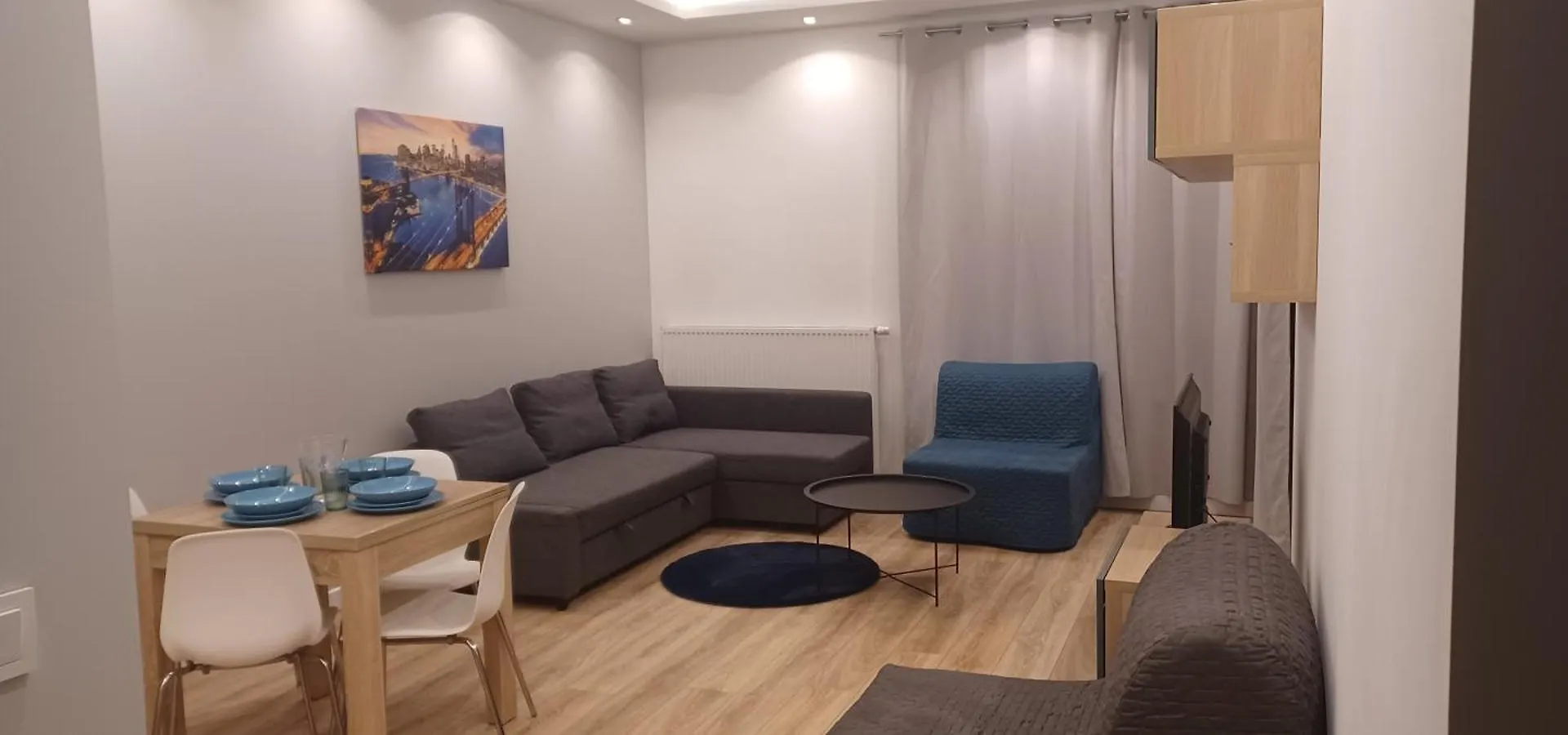 In Apartments Okecie Warsaw 0*,