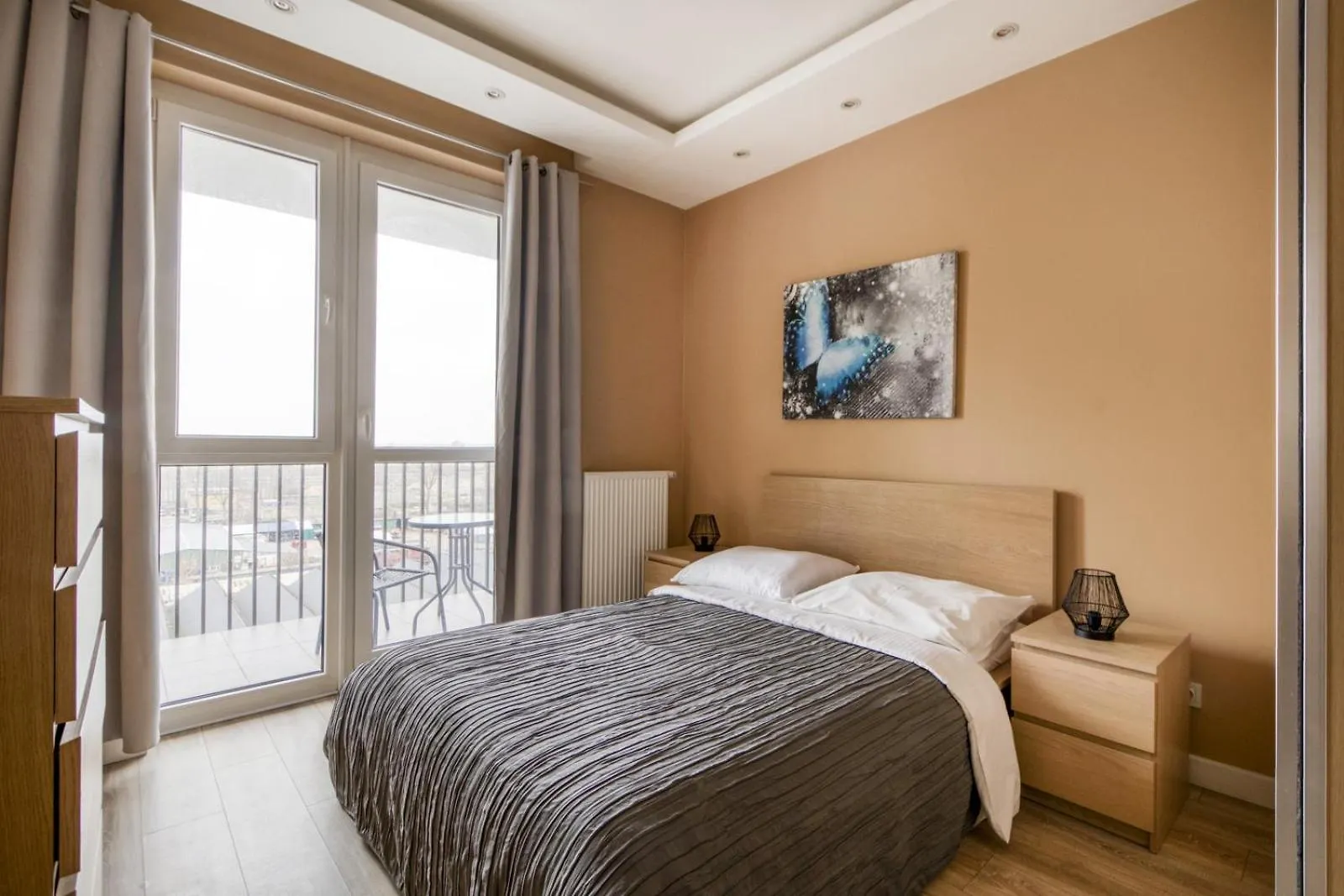 In Apartments Okecie Warsaw
